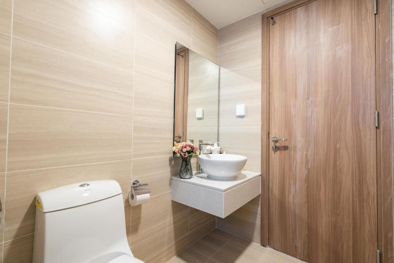 1St District/3Br Luxurious Apartment-The Soho Ho Chi Minh City Bagian luar foto